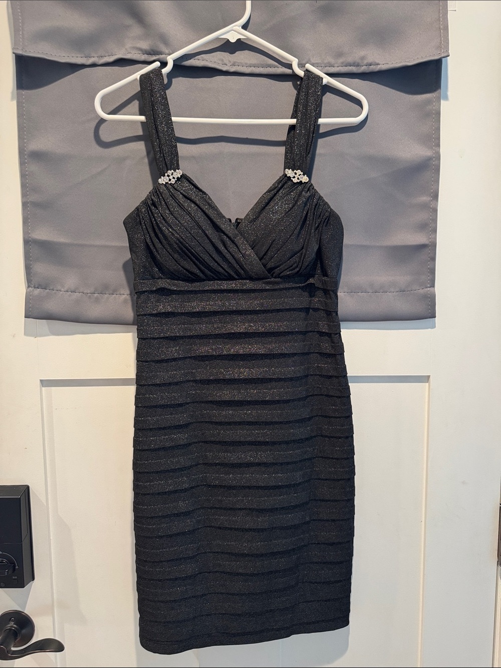 R&M Richards Black Sparkle Mini with Crystal Strap Accents Size 6 Petite